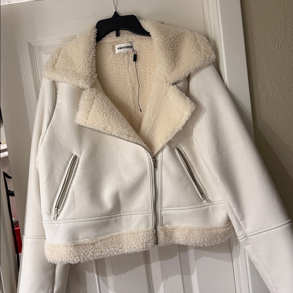 White jacket - Picture 3 of 3